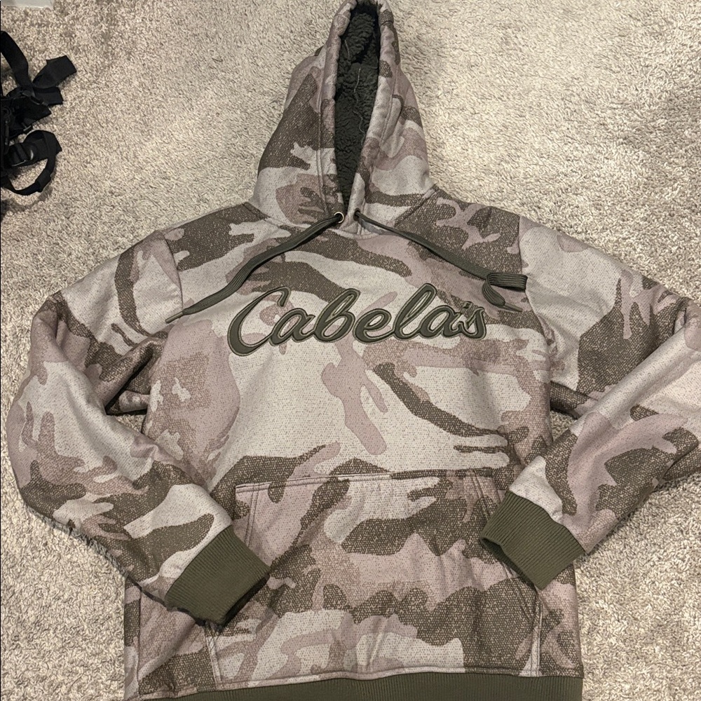 Cabela’s Mens sweatshirt